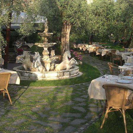Locanda Ristorante Al Cardellino Bardolino Bagian luar foto